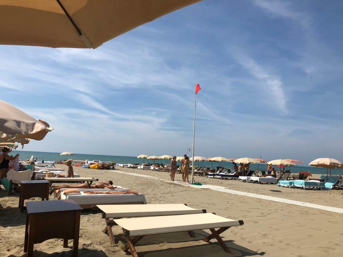Villa Allende In Forte Dei Marmi Extérieur photo