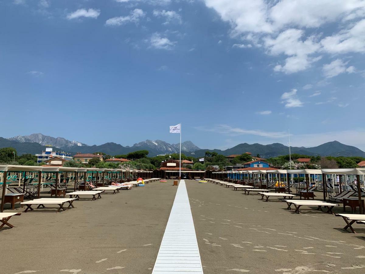 Villa Allende In Forte Dei Marmi Extérieur photo